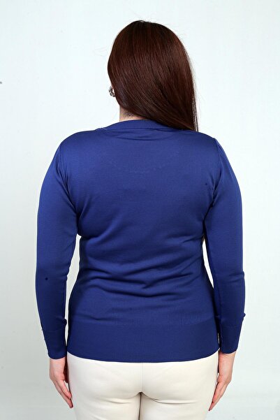 By Saygı Γυναικεία μπλούζα με λεπτομέρεια από πέρλες στο μανίκι και το λαιμό, μεγάλου μεγέθους, από κρύο νήματα