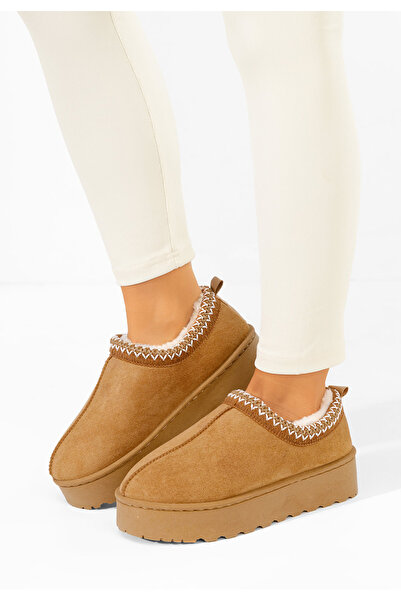 B T Shoes Women's clogs with platform Rodice camel