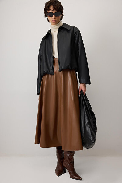 Touché Privé Fluffy Leather Skirt