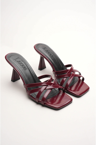 Lizzu Γυναικείες παντόφλες με τακούνι με λουράκια Core