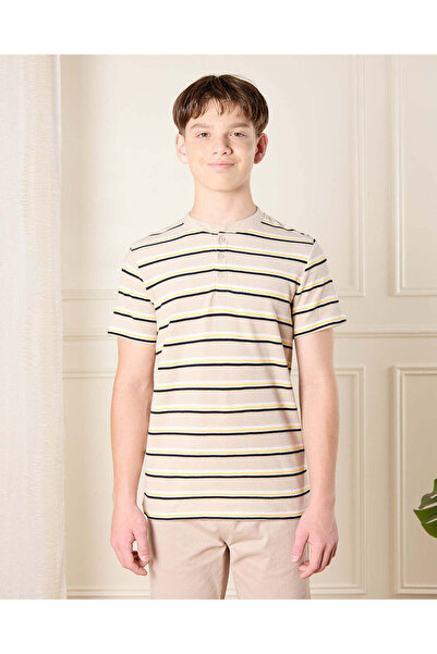 REDTAG قميص بولو مخطط باللون البيج للأولاد الكبار