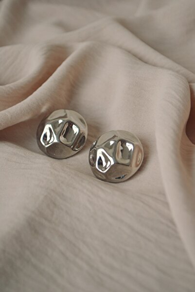 Sunday Hugs أقراط جوليا - فضية