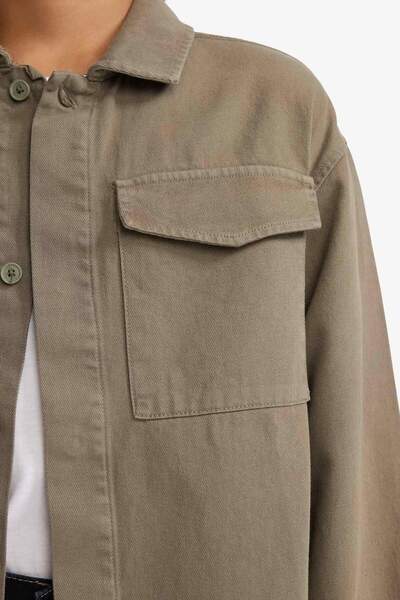 DeFacto Erkek Çocuk Oversize Geniş Kalıp Polo Yaka Uzun Kollu Gömlek G3621A825AU