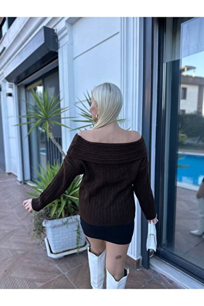 For Angels Baklava Patterned Madonna Collar Fleece-Lined Sweater