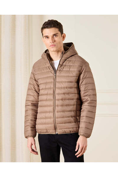 REDTAG جاكيت رجالي بني منفوخ بغطاء رأس