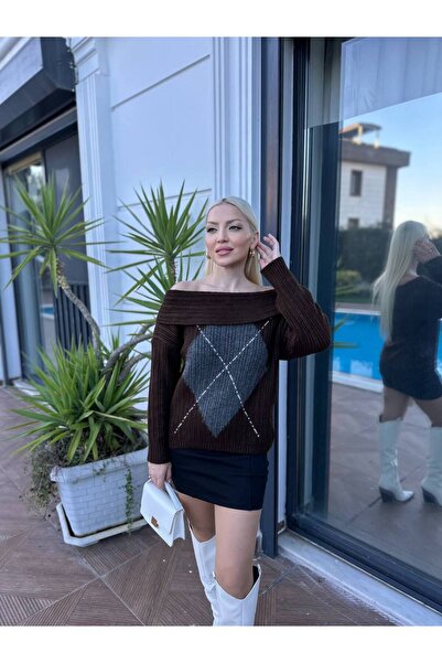 For Angels Baklava Patterned Madonna Collar Fleece-Lined Sweater