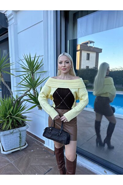 For Angels Baklava Patterned Madonna Collar Fleece-Lined Sweater