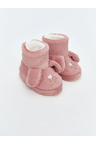 LC Waikiki حذاء LCW STEPS للفتيات الصغيرات من القطيفة