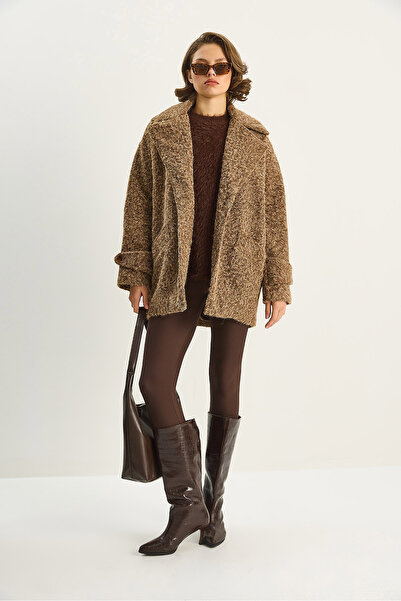 Bianco Lucci Γυναικείο παλτό με φαρδιά λαιμόκοψη με λεπτομέρεια τσέπης oversized με επένδυση Boucle Cashmere 7033 60283735