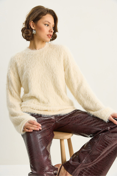 Bianco Lucci Жіночий м'який трикотажний светр з бородою W25503 60283748