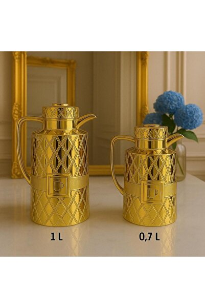 decovien Stylishly Designed 2-Piece Luxury Thermos Set - 1 Liter and 0.7 Liter