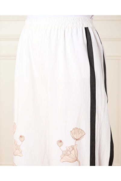 REDTAG Women Beige And White Elasticated Waist Trousers