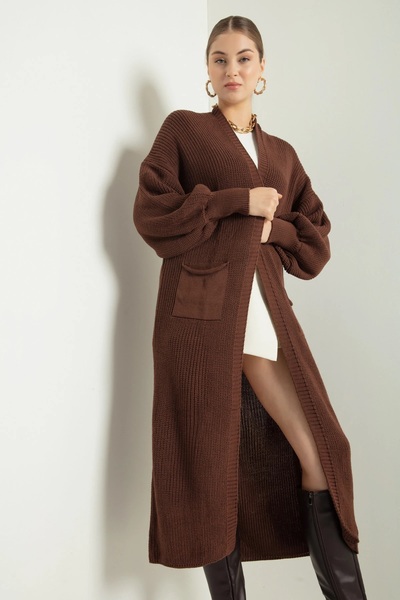 NEWCO Дълга дамска плетена жилетка с големи размери – с джобове, плътна текстура, стилен и удобен дизайн