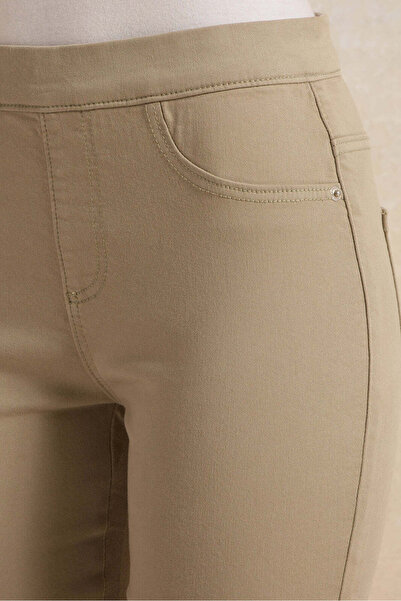 REDTAG Women Olive Knit Jeggings