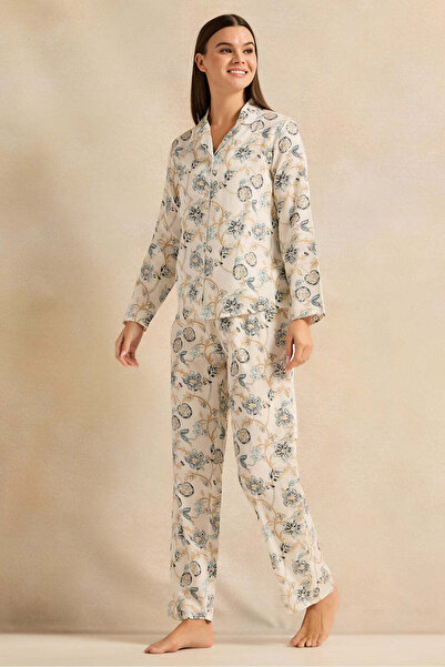 REDTAG Women White Printed Pyjama Set (2 Piece)