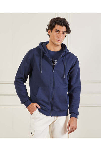 REDTAG سويت شيرت رجالي بغطاء رأس وسحاب أساسي باللون الأزرق البحري