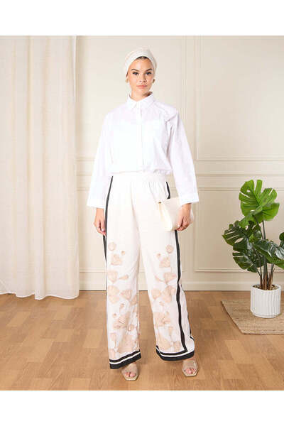 REDTAG Women Beige And White Elasticated Waist Trousers