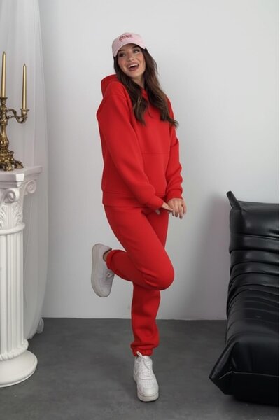 Behind Look طقم بدلة رياضية نسائية مكونة من مبطن بالصوف قطع بقلنسوة وسروال مطاطي باللون الأحمر