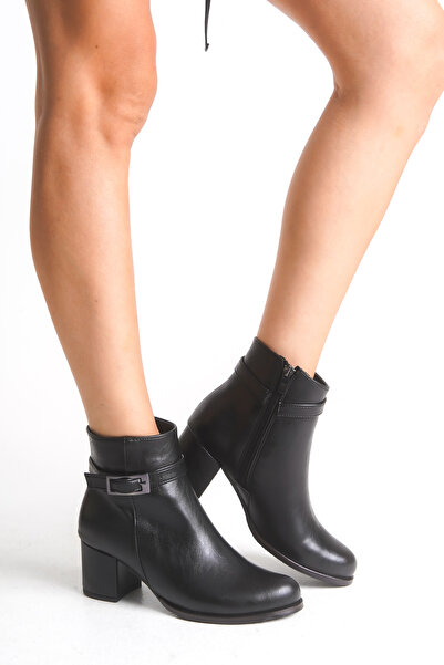 Limeo Buckle Detailed Heeled Zippered Women's Black Short Boots Bootie