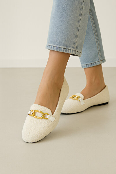 Beyond Жіночі білі плюшеві балетки з ланцюжком 1 см SHR001