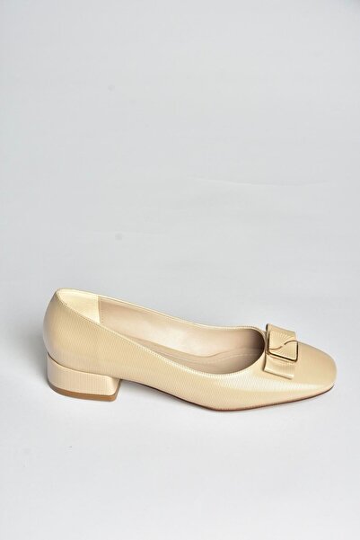 Fox Shoes V250641109 Beige Low Heeled Women's Shoes