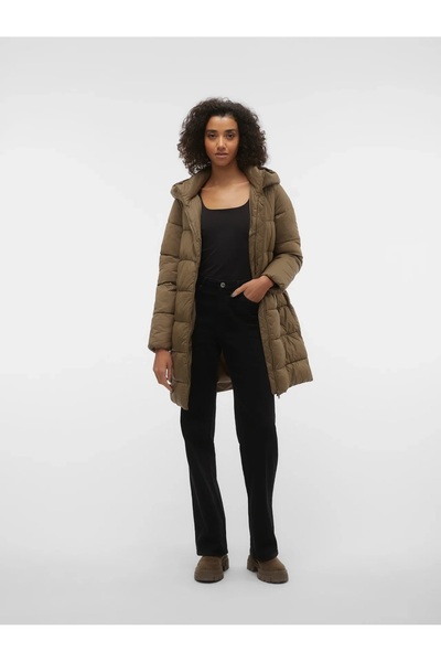 Vero Moda Astoria – Long Quilted Jacket with Hooded
