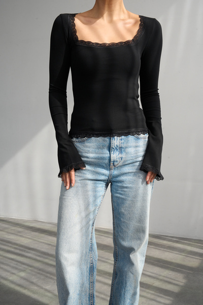LOOSH Kadın Siyah Oval Yaka Dantel Detaylı Bluz
