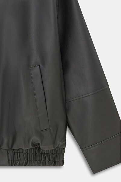 Saade Black Women's Relaxed Fit Shirt Collar Zipper Pocket Drop Shoulder Faux Leather Bomber Jacket - Elastic Waist