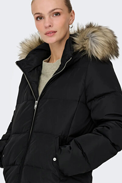ONLY Women's Hooded Fur Coat 15349780 Black