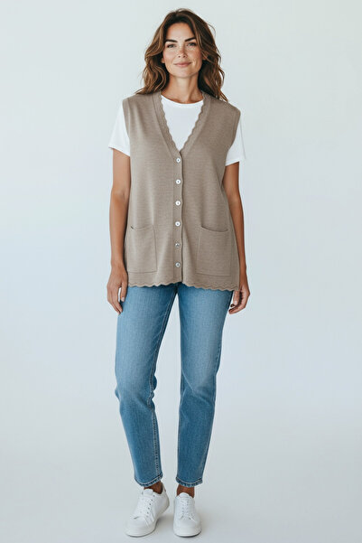 ECE GİYİM Women's Buttoned Front Thick Winter Short Vest with Pockets