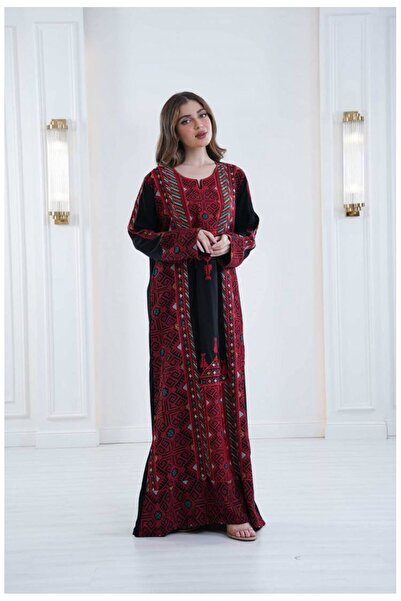 AFandina A jalabiya with modern embroidery that tells a story of heritage and elegance.