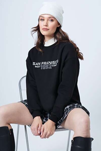 VAGGON Γυναικείο φούτερ μαύρο με λαιμόκοψη oversized με τύπωμα Vs01494