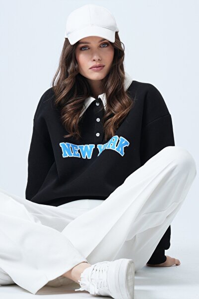 VAGGON Women's Black Polo Neck Button Detailed Printed Oversized Sweatshirt Vs01490