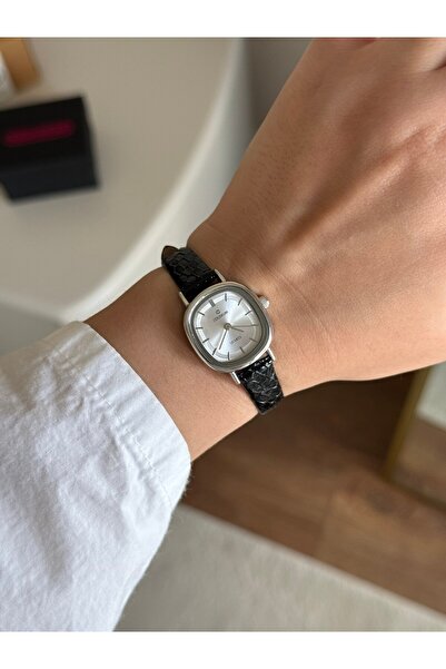 RoseandRoses Semi-Minimal Patterned Leather Strap Women's Wristwatch