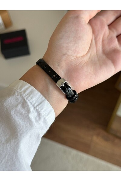 RoseandRoses Semi-Minimal Patterned Leather Strap Women's Wristwatch