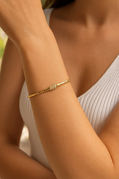 Mivra Kadın Ortası Üç Taşlı VIP Çelik Bileklik