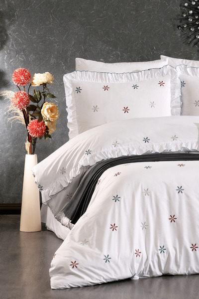 Serebien Home Collection Avelisse 100% Cotton Colorful Floral Embroidery, Ruffled 8-Piece Premium Double Duvet Cover Set
