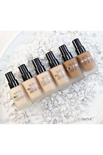 TECHNIC Pro Finish Serum premium matte foundation