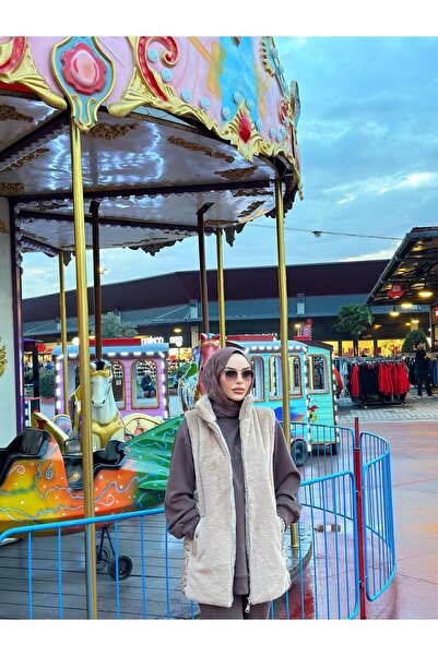 Minel Жіночий бежевий короткий стьобаний жилет 036