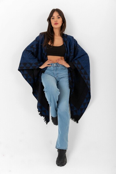 Avoria Kadın Lacivert Etnik Desenli Soft Dokulu Oversize Panço