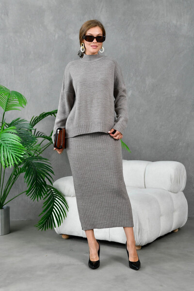Park Karon Women's Mink Mock Neck Loose Sweater Long Skirt Two-Piece Knitwear Set 10270