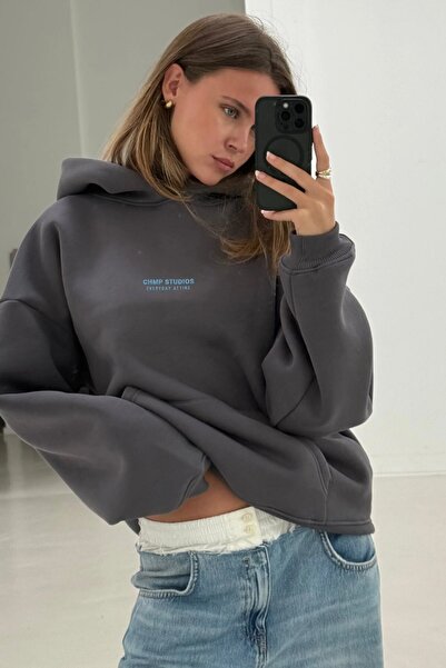 The Champ Clothing Γυναικείο φούτερ oversized με κουκούλα CHMP STUDIOS Smoked – με κουκούλα , 3 Thread Fleece, με τσέπη καγκουρό