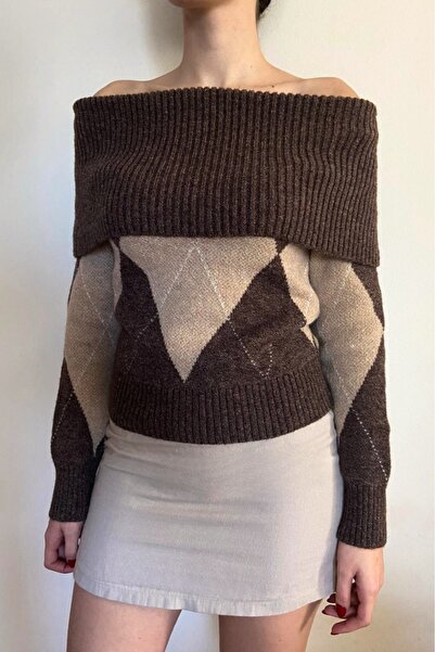 ZUSA store Kahve Baklava Desenli Açık Omuz Kazak