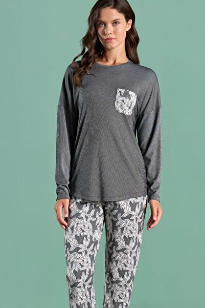 Pijadore Women's Long Sleeve Crew Neck Chest Pocket Detail Black Color Pajama Set C4T7N91