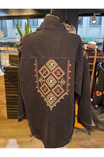 Dadali Women's Embroidered Ethnic Pattern Cotton Long Sleeve Denim Jacket