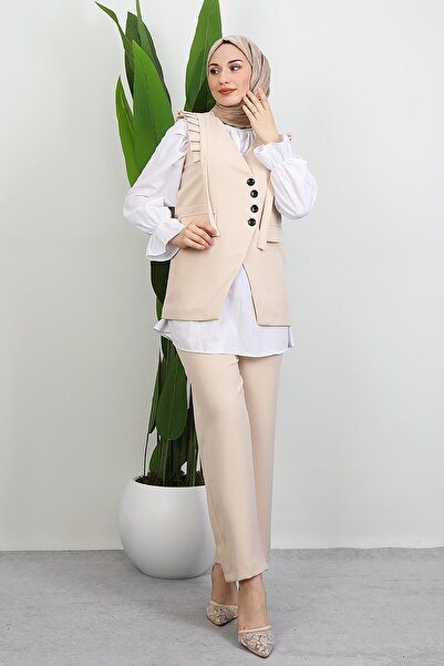 GİYZAMİLA Devin Ruffle Detail Suit Cream