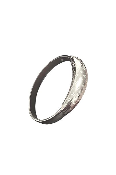 neslyaccessories سلسلة ماركة LV سوار فضي VIP