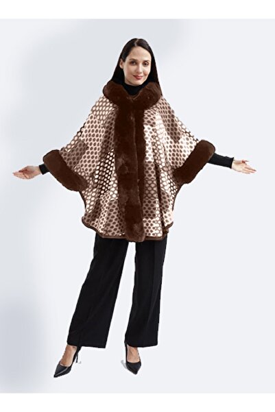 SDD A women's heavy winter soft wool jacket that protects you from the cold with a stylish and attractive design.