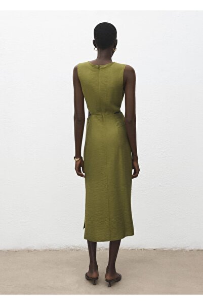 MANGO Woman Kırışık görünümlü cut-out detaylı elbise