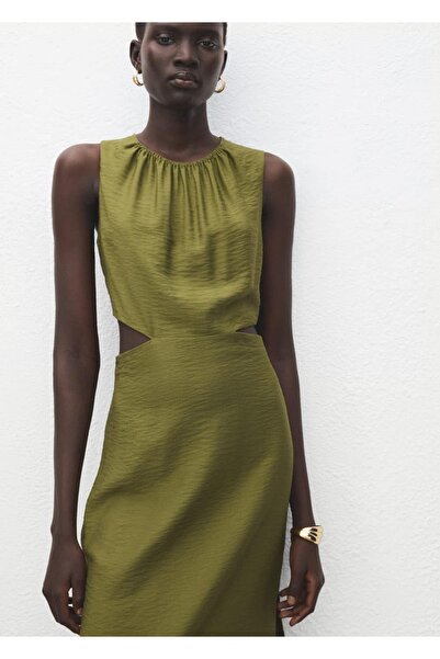 MANGO Woman Kırışık görünümlü cut-out detaylı elbise